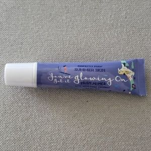 New Perfectly Posh You've Got It Glowing On Primer